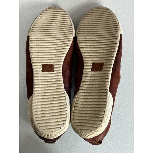 Frye Melanie Chelsea Ankle Leather Pull On Sneakers Size 10 M Casual Ballet - Picture 8 of 10